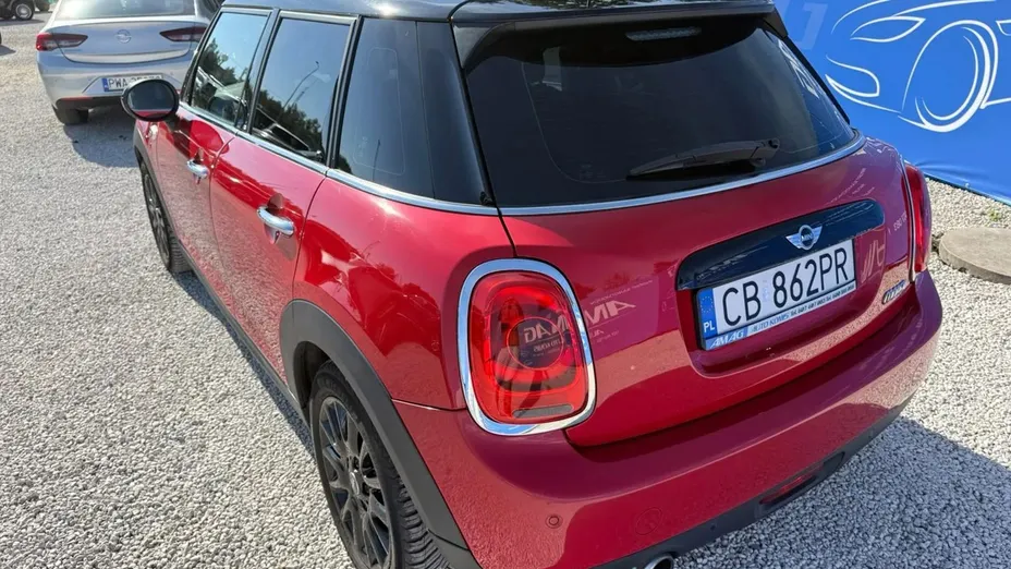MINI Cooper -