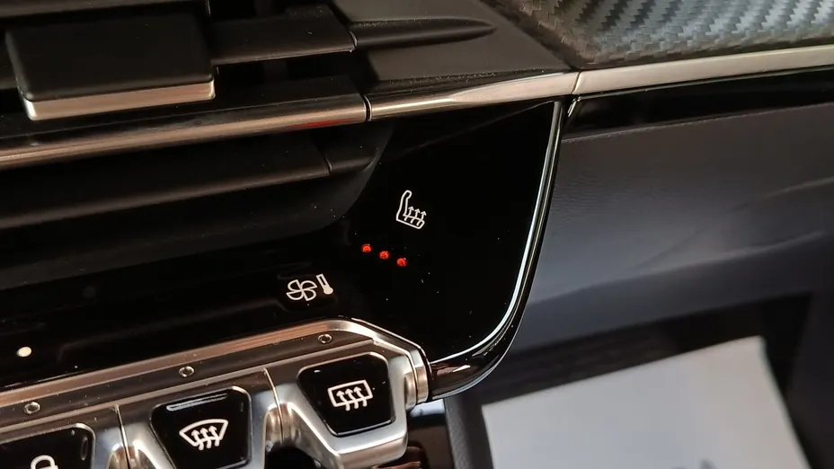 PEUGEOT 2008 2008 PureTech 130 Allure S&S EAT8