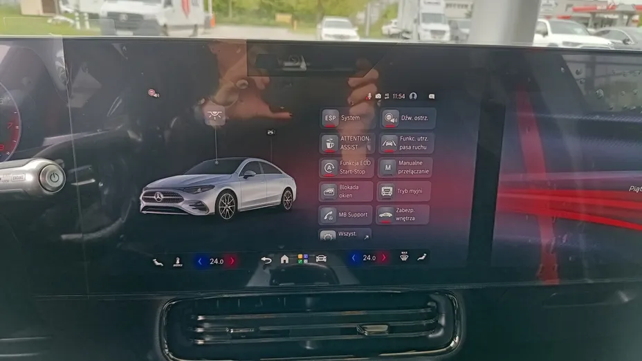 MERCEDES-BENZ CLA -