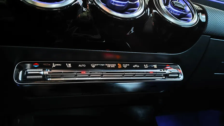 MERCEDES-BENZ CLA CLA 250 e PHEV AMG Line 8G-DCT