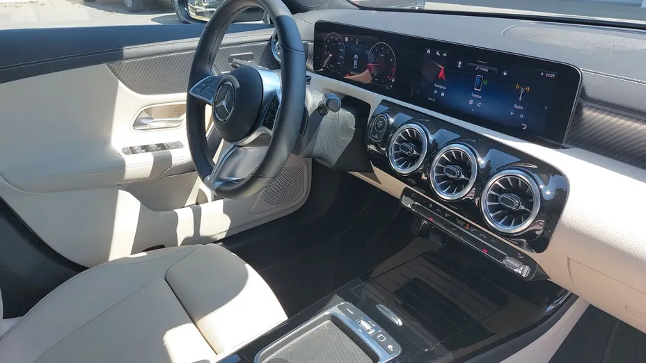 MERCEDES-BENZ CLA CLA 200 mHEV Progressive 7G-DCT