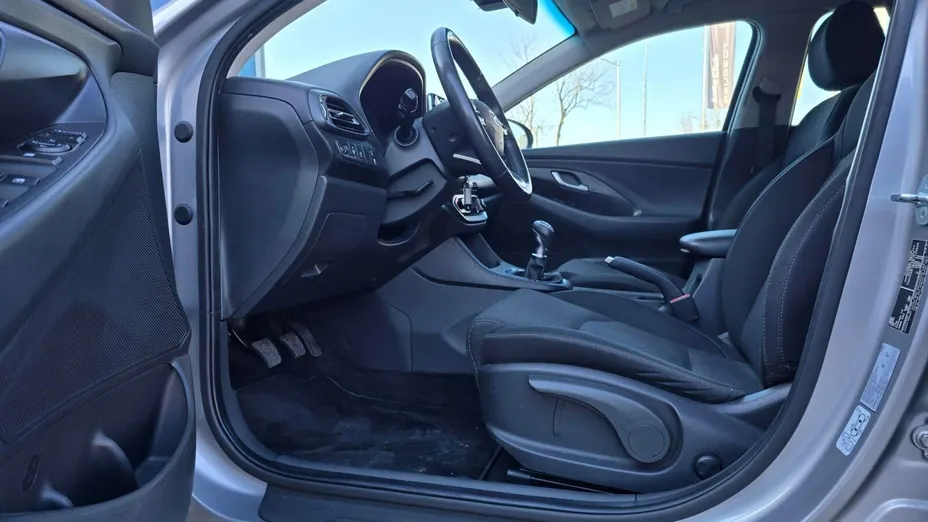 HYUNDAI i30 i30 1.0 T-GDI Smart