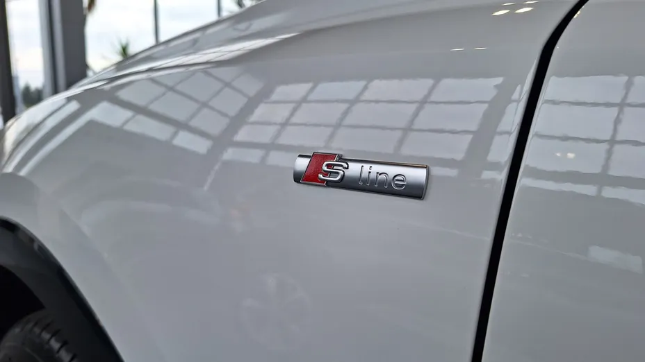 AUDI Q3 Q3 40 TDI Quattro S Line S tronic