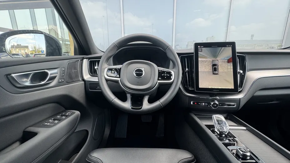 VOLVO XC60 XC60 T8 Plug-In Hybrid AWD Ultra Black Edition aut