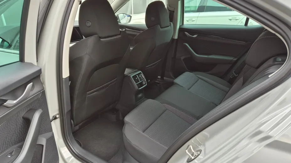 SKODA Octavia Octavia 2.0 TDI Edition 130 Selection DSG