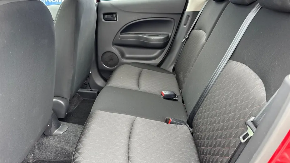 MITSUBISHI Space Star -