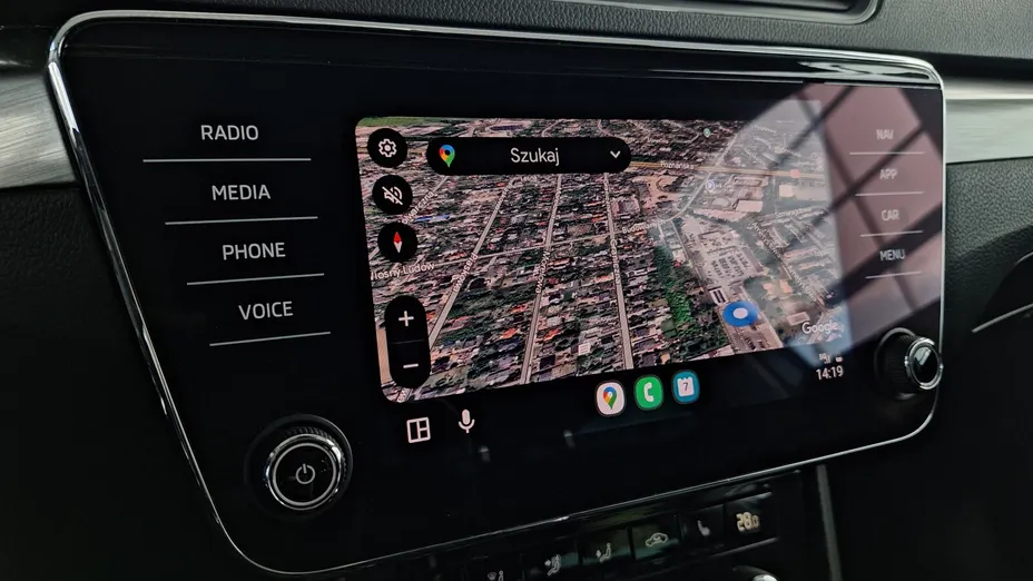 SKODA Superb Superb 2.0 TDI SCR Style DSG