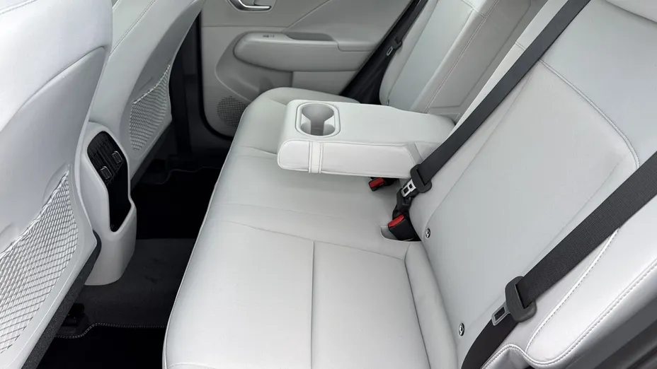 HYUNDAI Kona Kona 1.6 GDI Hybrid Executive DCT Nowy