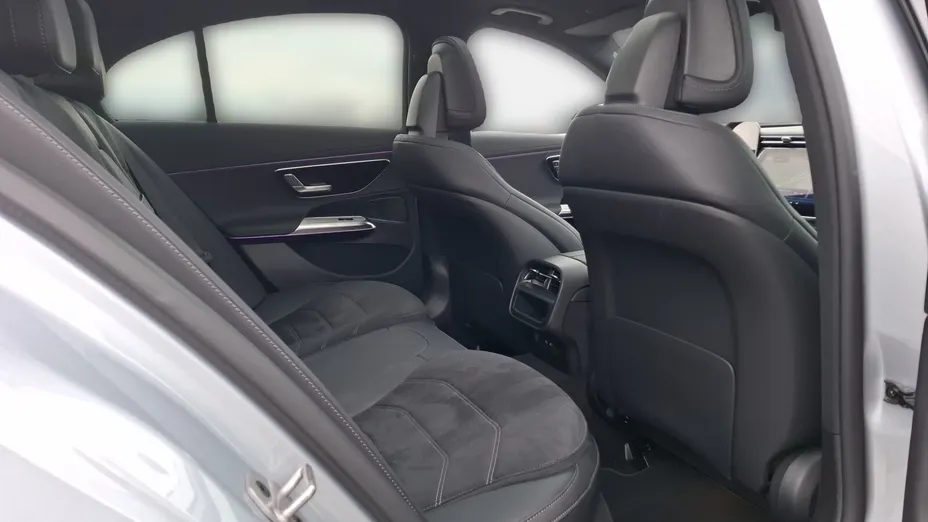 MERCEDES-BENZ E Klasa E 220 d mHEV AMG 9G-Tronic