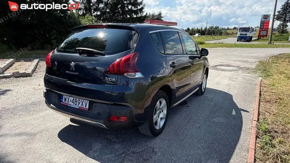 PEUGEOT 3008 -