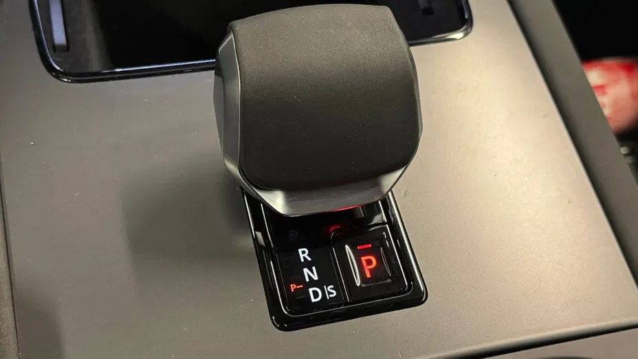 LAND ROVER Discovery Sport Discovery Sport 2.0 D200 mHEV Dynamic SE aut