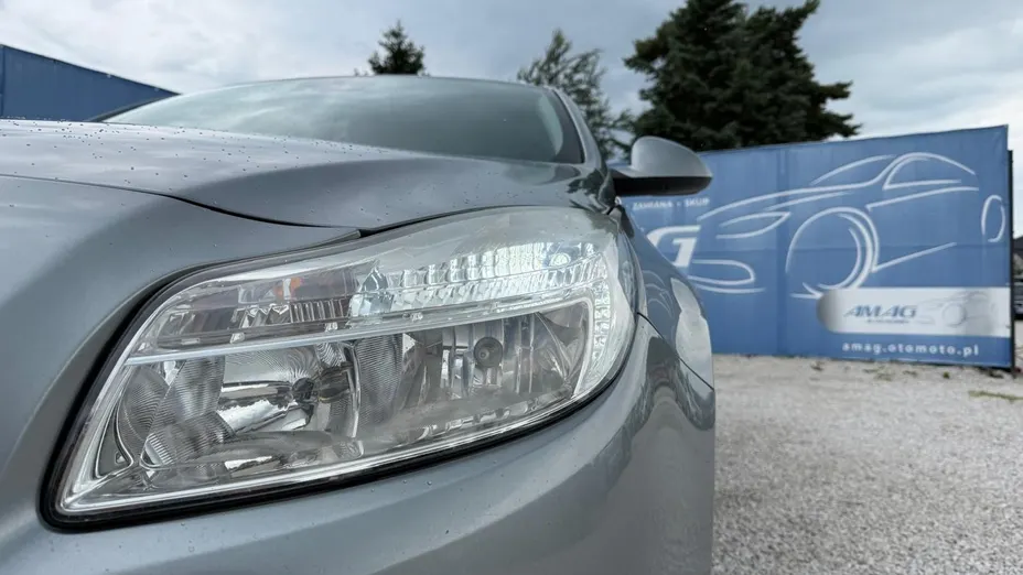 OPEL Insignia -