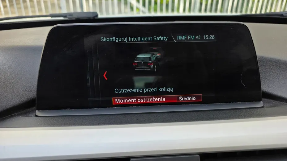 BMW Seria 3 320d xDrive Luxury Line aut