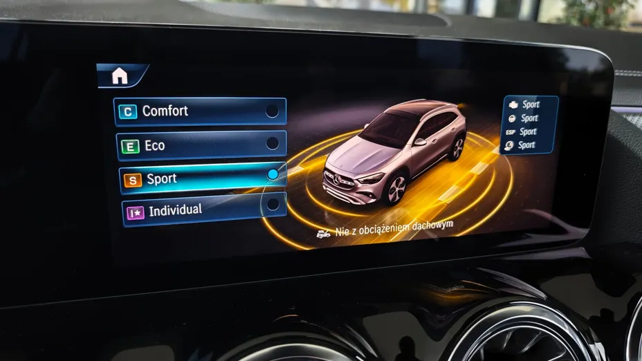 MERCEDES-BENZ GLA GLA 200 mHEV AMG Line 7G-DCT