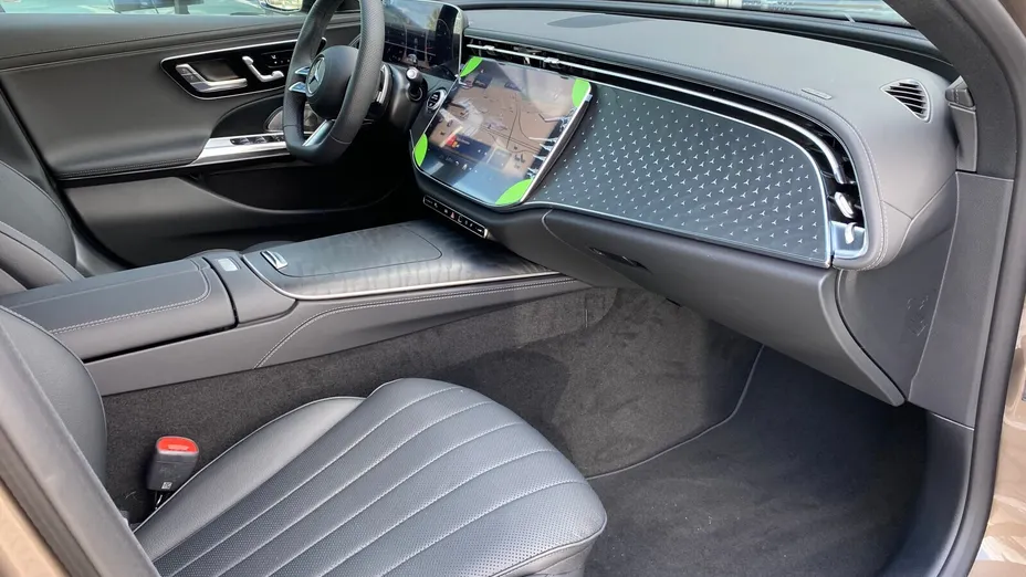 MERCEDES-BENZ E Klasa E 220 d mHEV 4-Matic AMG 9G-Tronic