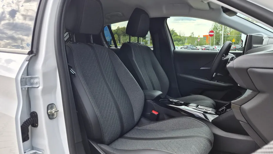 PEUGEOT 208 208 1.2 mHEV Allure e-DCS6