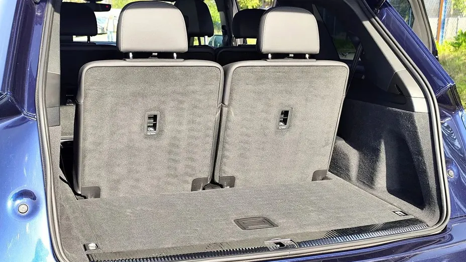 AUDI Q7 -