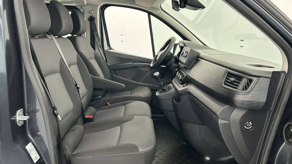 RENAULT Trafic -