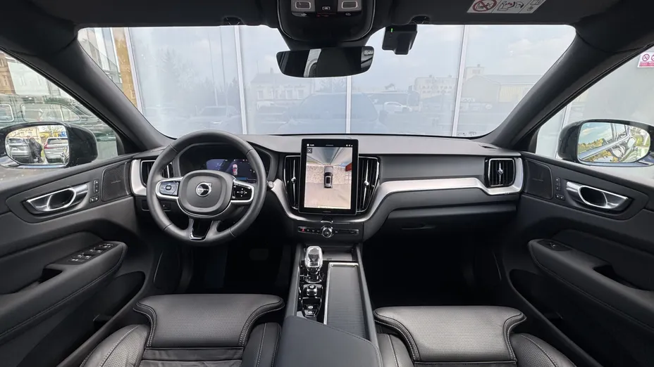 VOLVO XC60 XC60 T8 Plug-In Hybrid AWD Ultra Black Edition aut