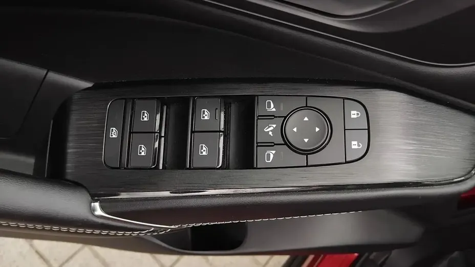 NISSAN Qashqai Qashqai 1.3 DIG-T mHEV N-Connecta