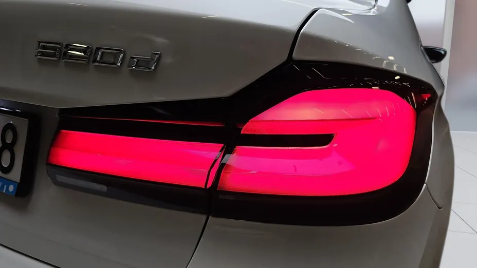 BMW Seria 5 520d mHEV aut