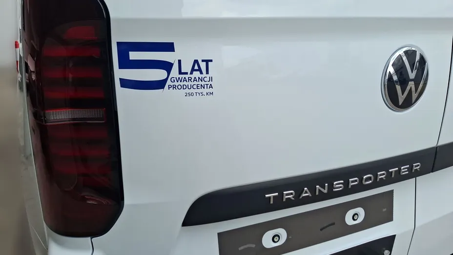 VOLKSWAGEN Transporter Transporter Kombi TDI L2H1 M1 Nowy