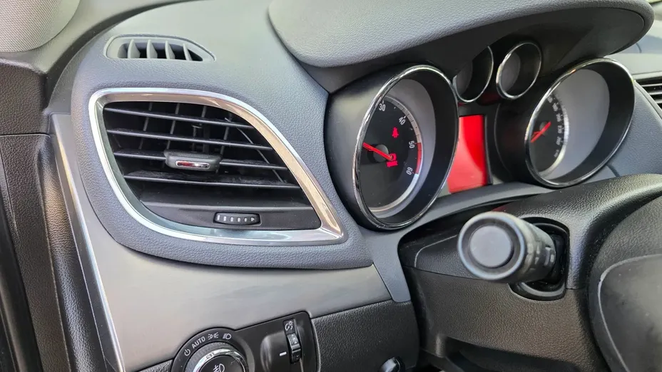 OPEL Mokka -