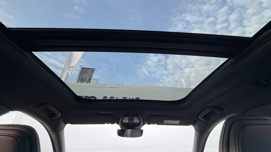 VOLVO XC60 XC60 T8 Plug-In Hybrid AWD Ultra Black Edition aut