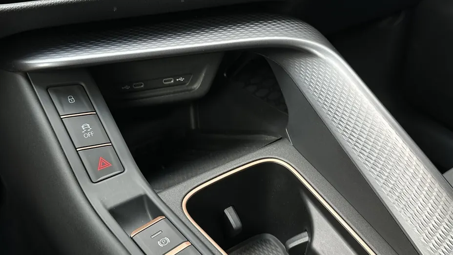 CUPRA Terramar Terramar 1.5 eTSI mHEV DSG