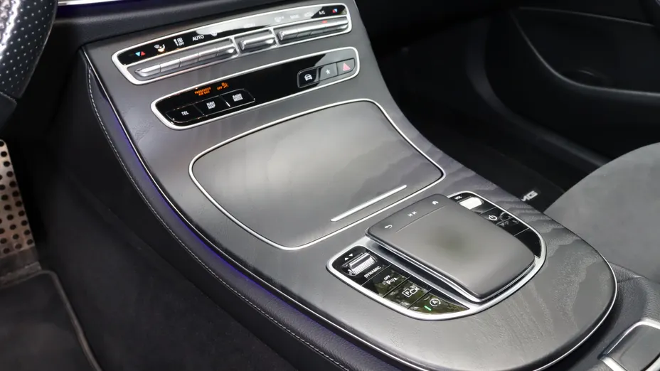 MERCEDES-BENZ E Klasa E 220 d 4-Matic AMG