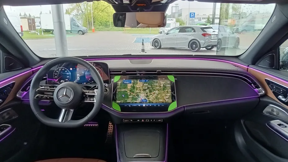 MERCEDES-BENZ E Klasa E 220 d mHEV 4-Matic AMG 9G-Tronic