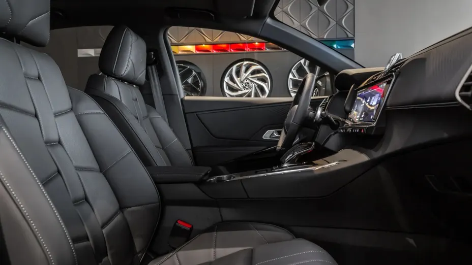 DS DS7 DS 7 1.5 BlueHDi Etoile aut