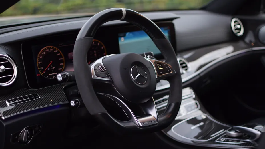 MERCEDES-BENZ E Klasa AMG E 63 S 4-Matic+