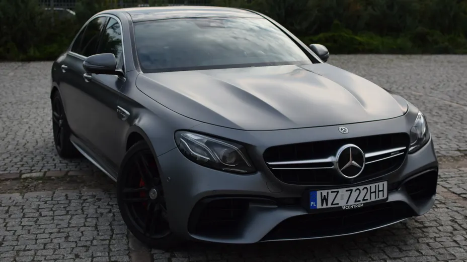 MERCEDES-BENZ E Klasa AMG E 63 S 4-Matic+