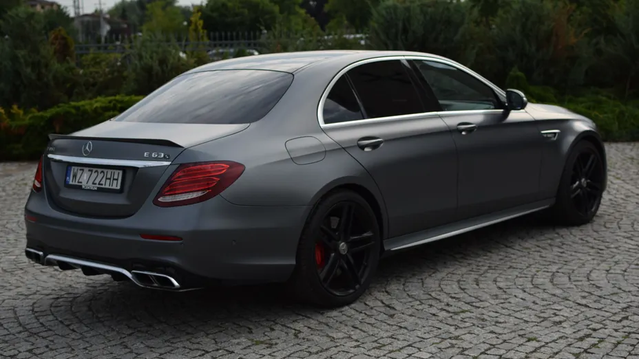 MERCEDES-BENZ E Klasa AMG E 63 S 4-Matic+