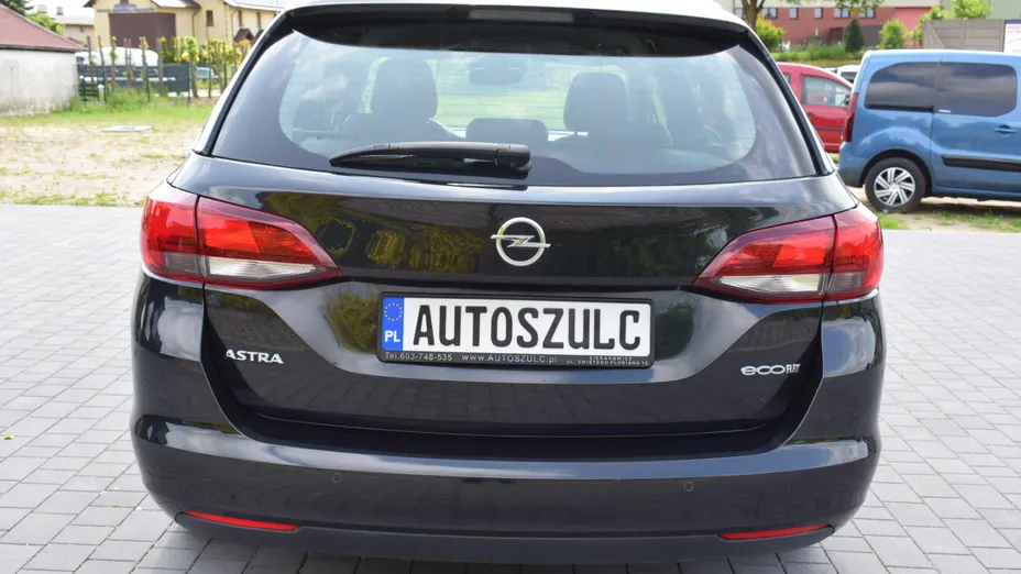 OPEL Astra Astra IV 1.6 CDTI Cosmo