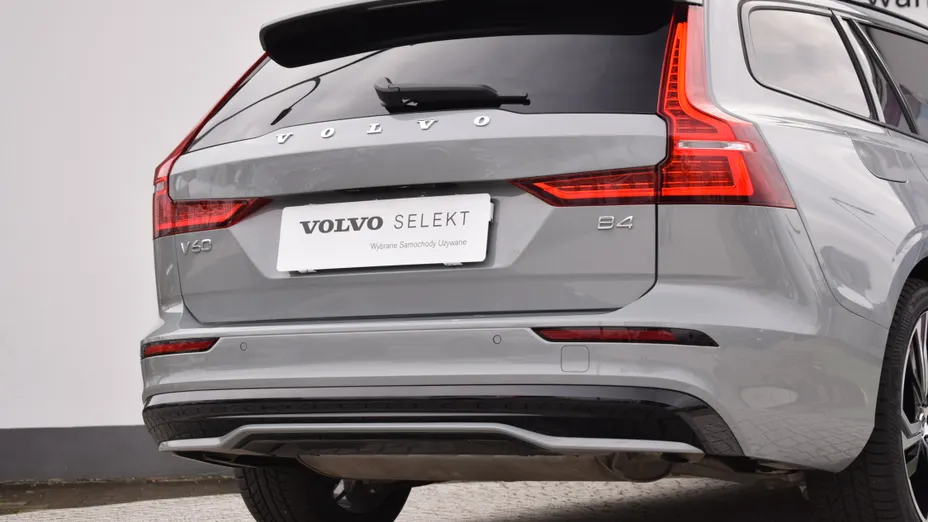 VOLVO V60 V60 B4 B Plus Dark aut