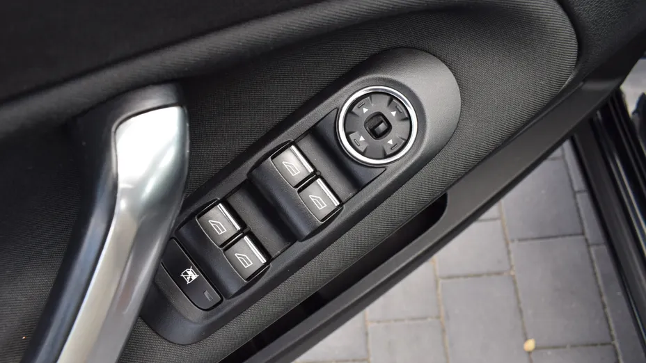 FORD Mondeo Mondeo 2.0 Ambiente