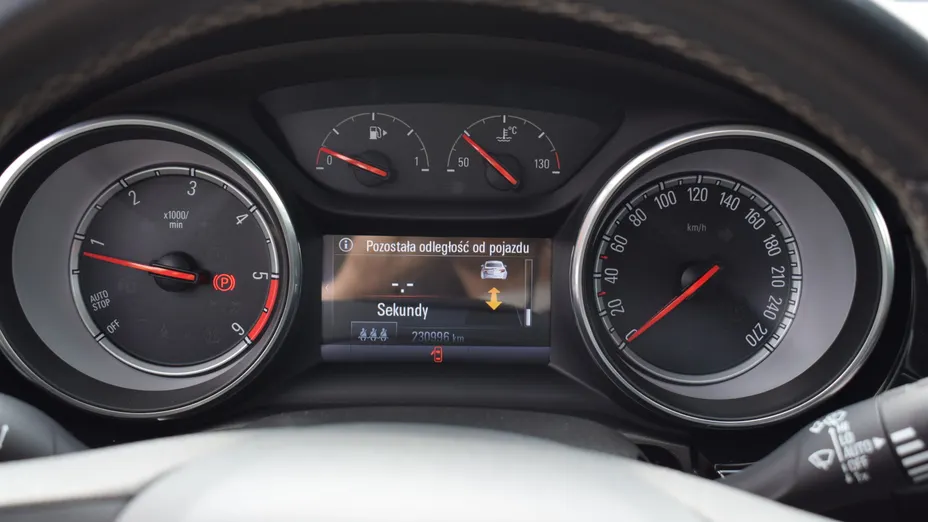 OPEL Astra Astra IV 1.6 CDTI Cosmo