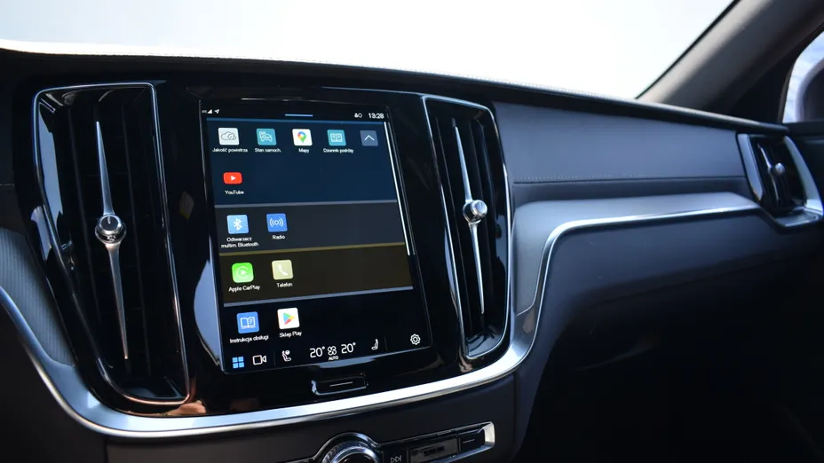 VOLVO V60 V60 T8 AWD Plug-In Hybrid Plus Dark aut