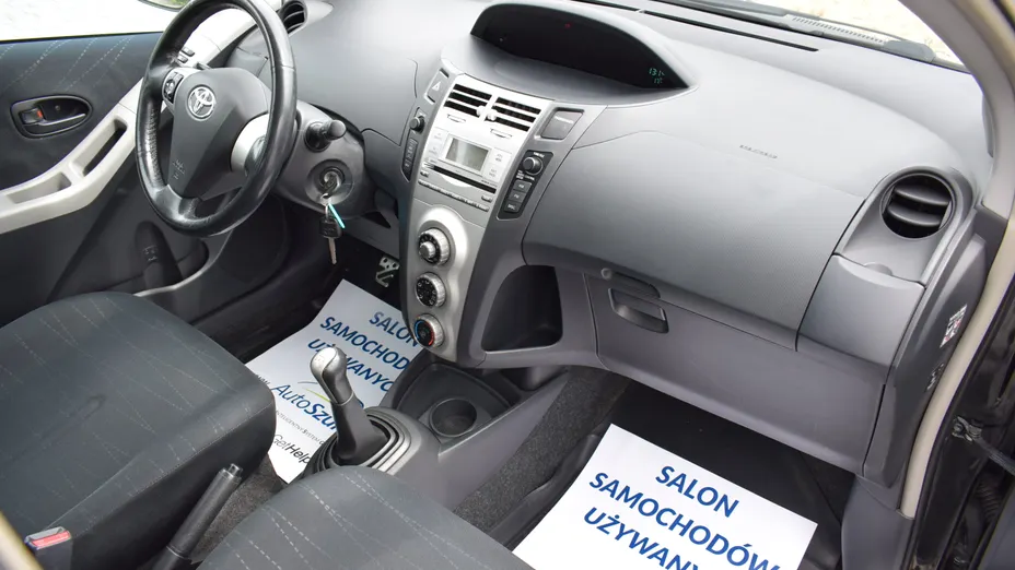 TOYOTA Yaris Yaris 1.4 D-4D Active