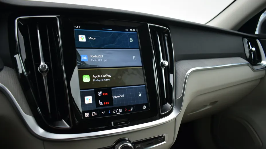 VOLVO V60 V60 B4 B Plus Dark aut