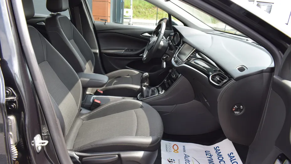 OPEL Astra Astra IV 1.6 CDTI Cosmo