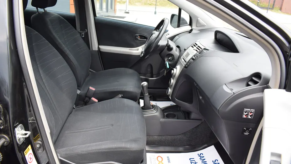 TOYOTA Yaris Yaris 1.4 D-4D Active