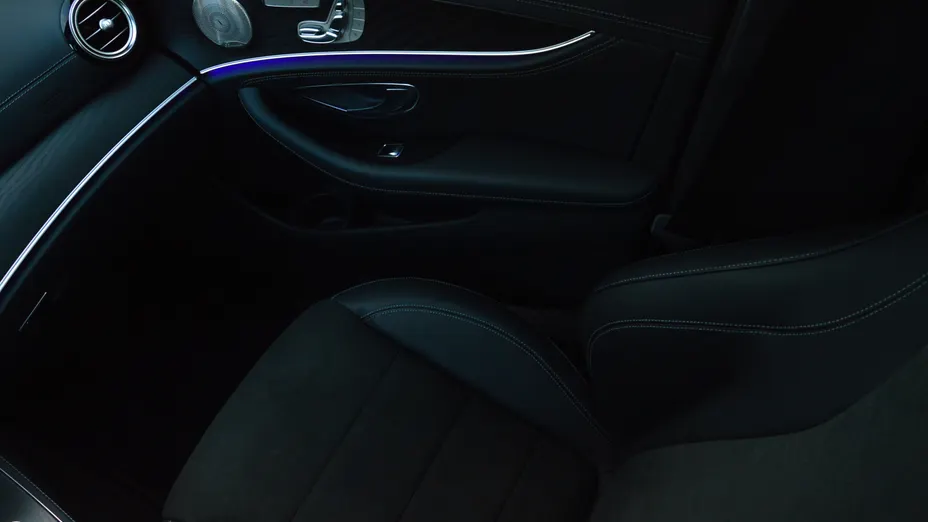 MERCEDES-BENZ E Klasa E 220 d AMG/Avantgarde