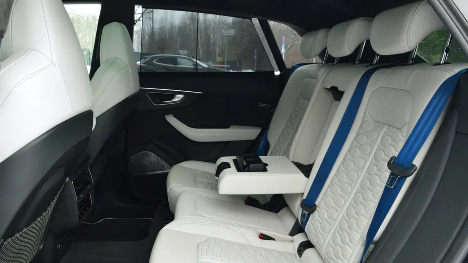 AUDI Q8 RS Q8 TFSI mHEV Quattro Tiptronic