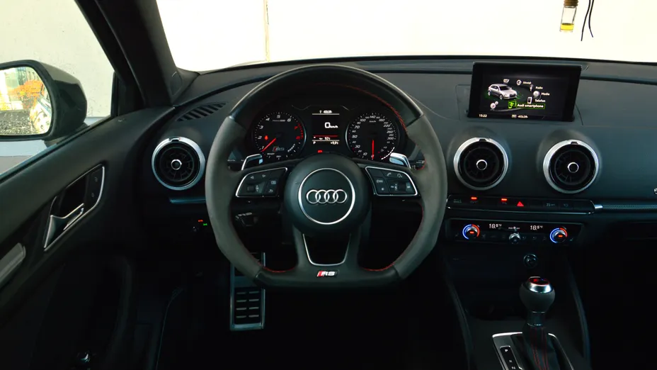 AUDI A3 RS3 2.5 TFSI Quattro S tronic