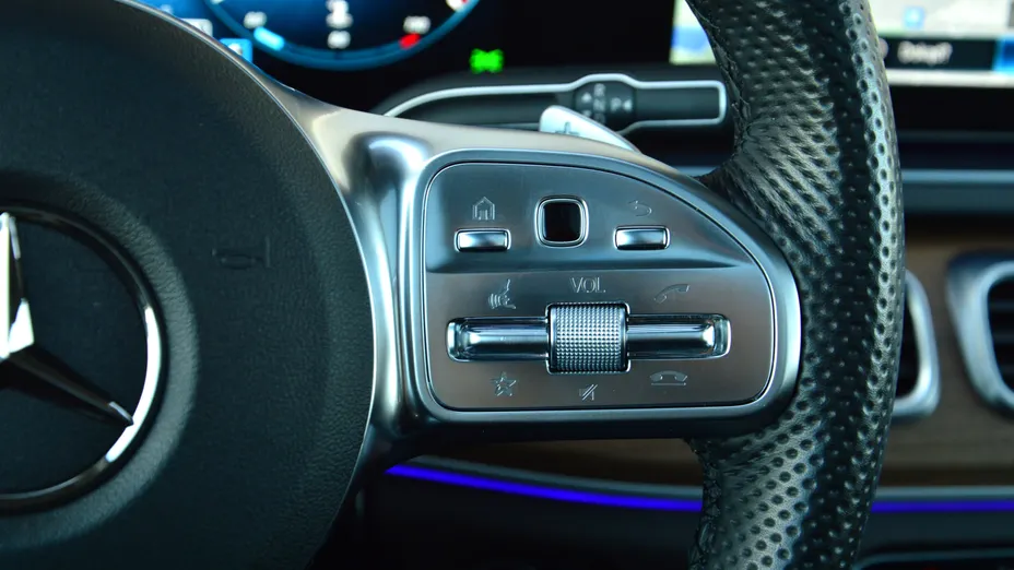 MERCEDES-BENZ GL GLS 400 d 4-Matic