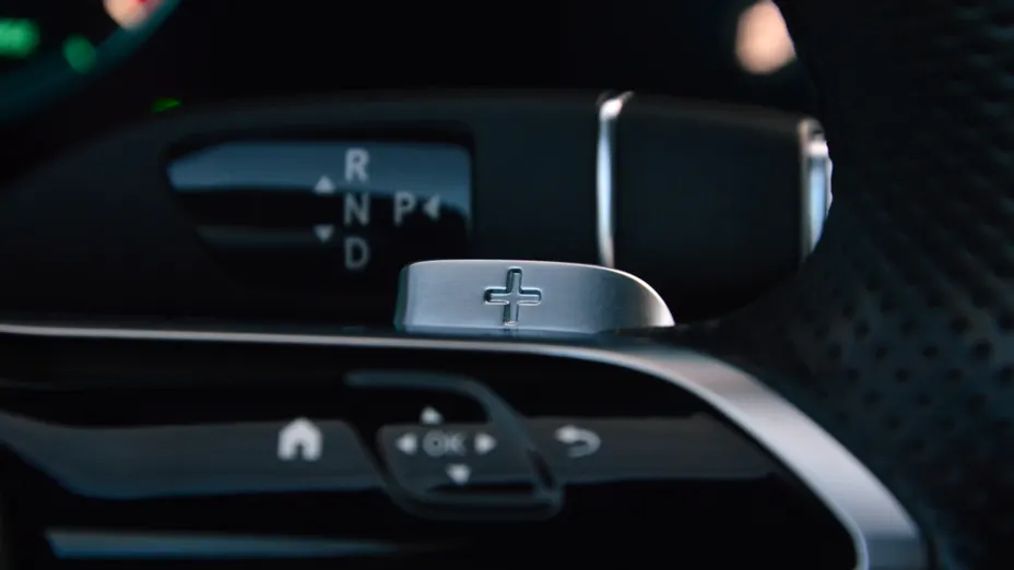 MERCEDES-BENZ E Klasa E 220 d AMG/Avantgarde