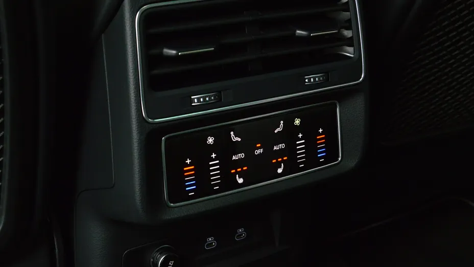 AUDI Q8 RS Q8 TFSI mHEV Quattro Tiptronic